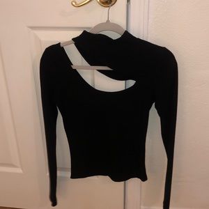 VICI size small long sleeve top with cut out detail